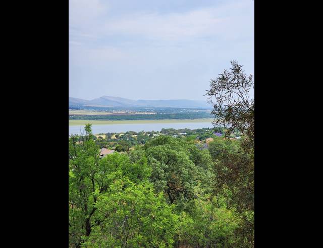 960M² VACANT LAND FOR SALE IN KOSMOS RIDGE